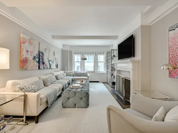 7 East 85th Street 5AB image 1 of 11