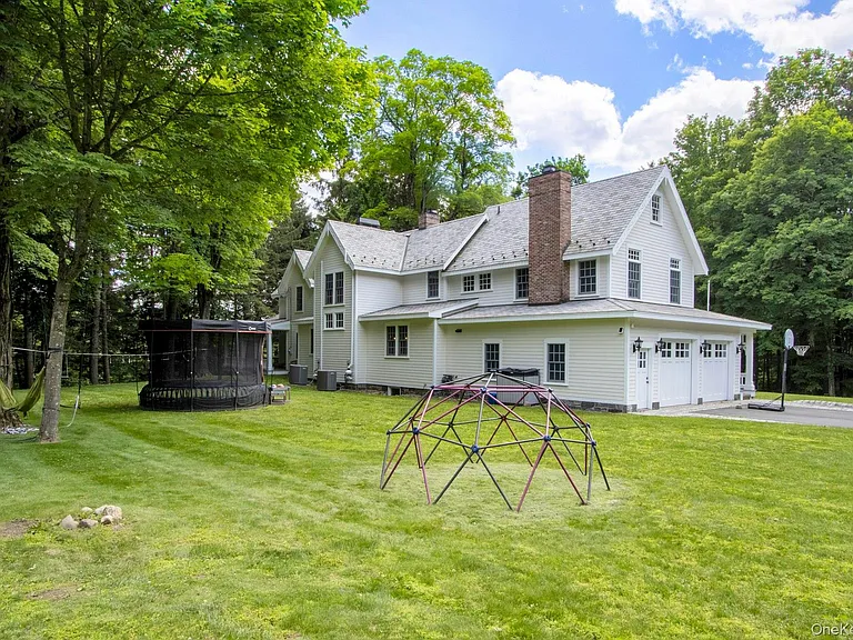 314 Haverstraw Rd — Photo 36
