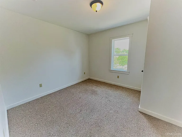 412 Dickinson Blvd #1 — Photo 8