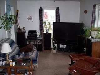 4th image of 19 Norwood Ave