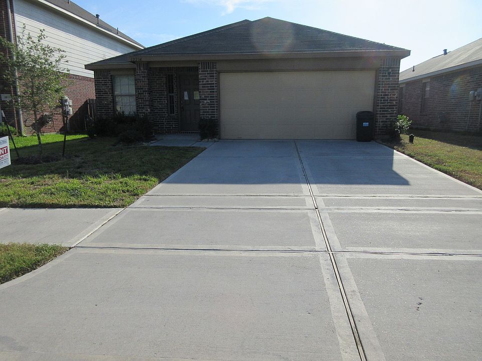 1st image of 12214 Turchin Dr