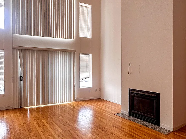 1588 Indiana St #10 — Photo 2