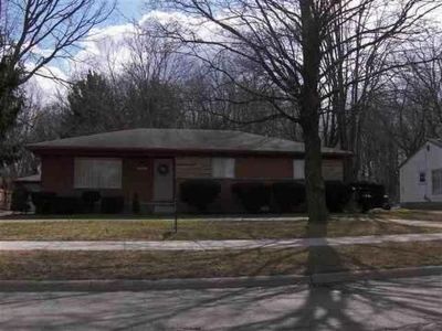 19340 Masonic Blvd, Roseville, MI, 48066