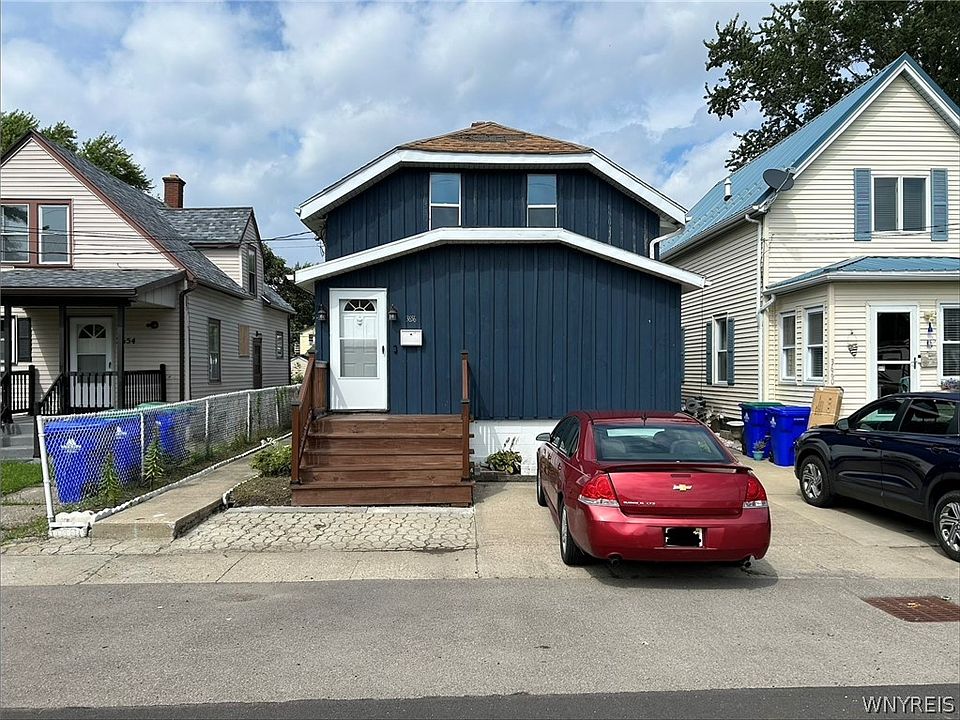 1st image of 3656 7th St
