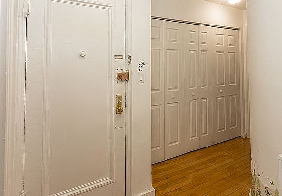 3rd image of 66-14 Grand Central Pkwy #3B