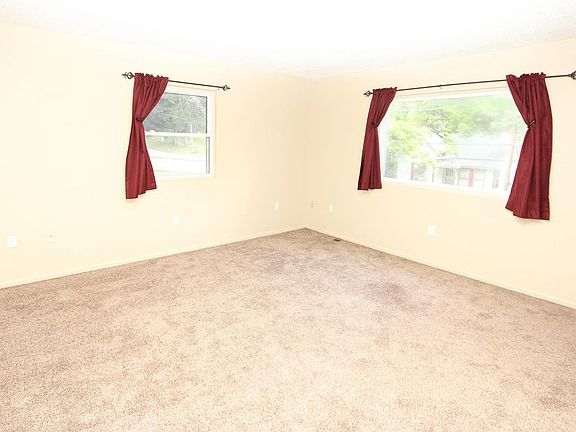 3rd image of 1004 West St
