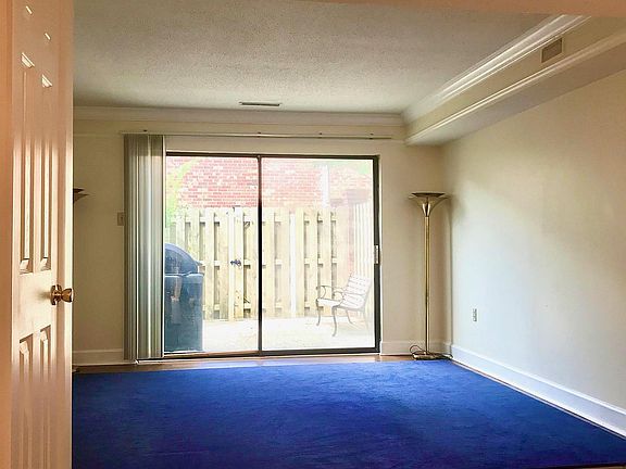 3rd image of 2530 E North St Unit 15-J