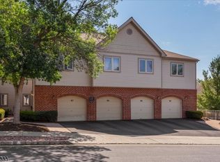 96 Sunrise Dr, Whippany, NJ 07981