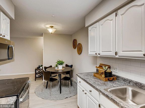 5th image of 7414 22nd St W #111