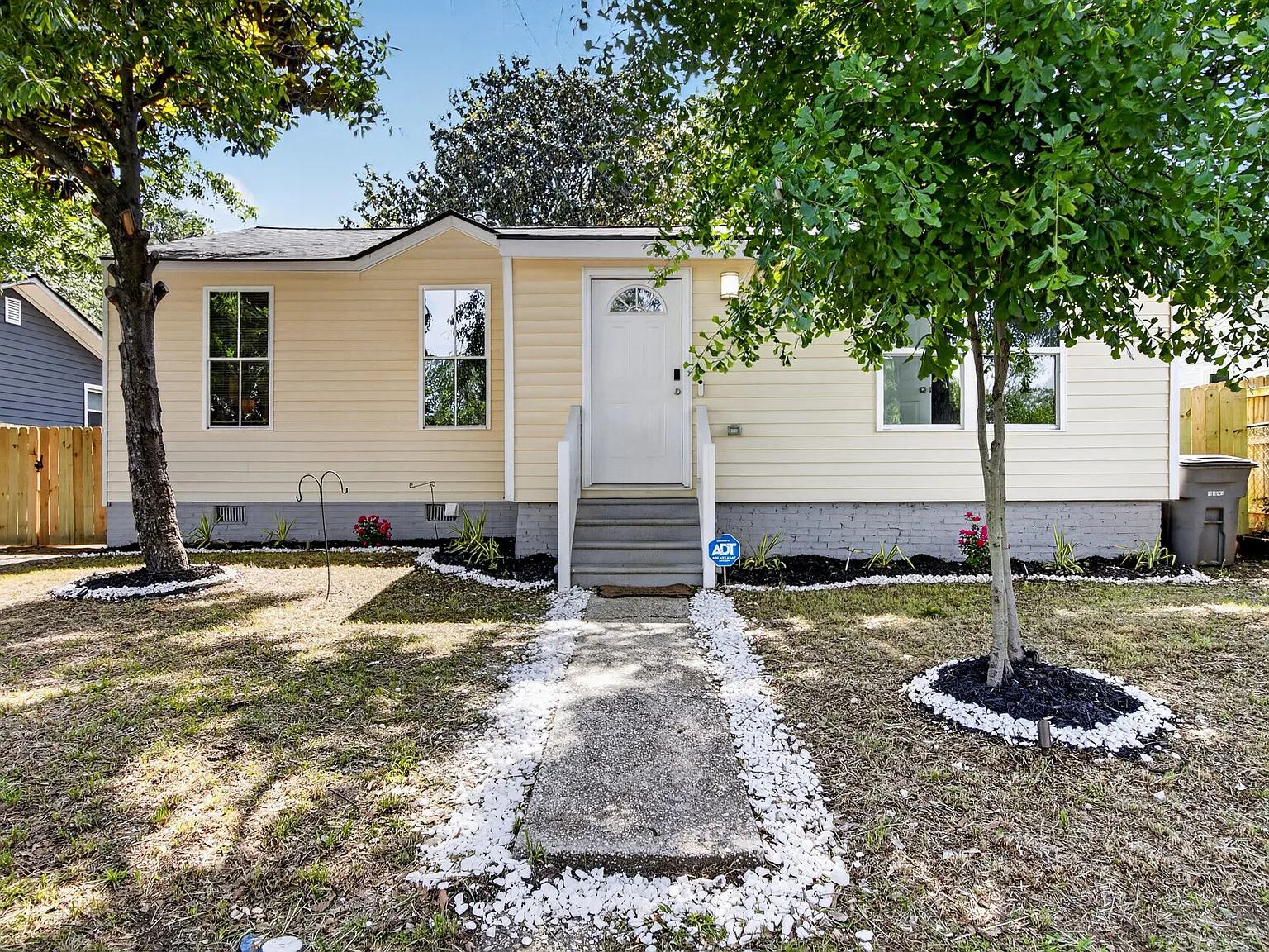 2645 Ranger Dr — Photo 2