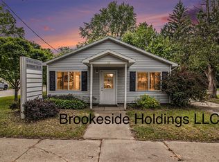 28 W Sheridan St, Fremont, MI 49412