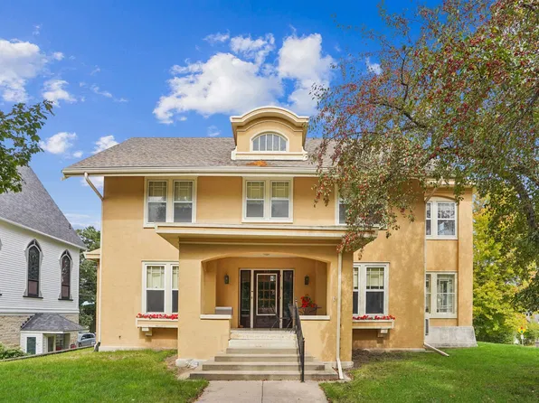 502 W Broadway St, Decorah, IA 52101