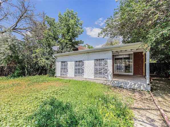 387 Tucson Street, Aurora, CO 80011