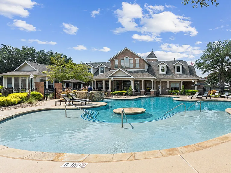 Villas at Legacy — Photo 10