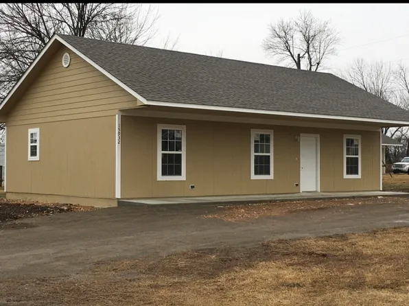 15952 W 758th Rd, Tahlequah, OK 74464