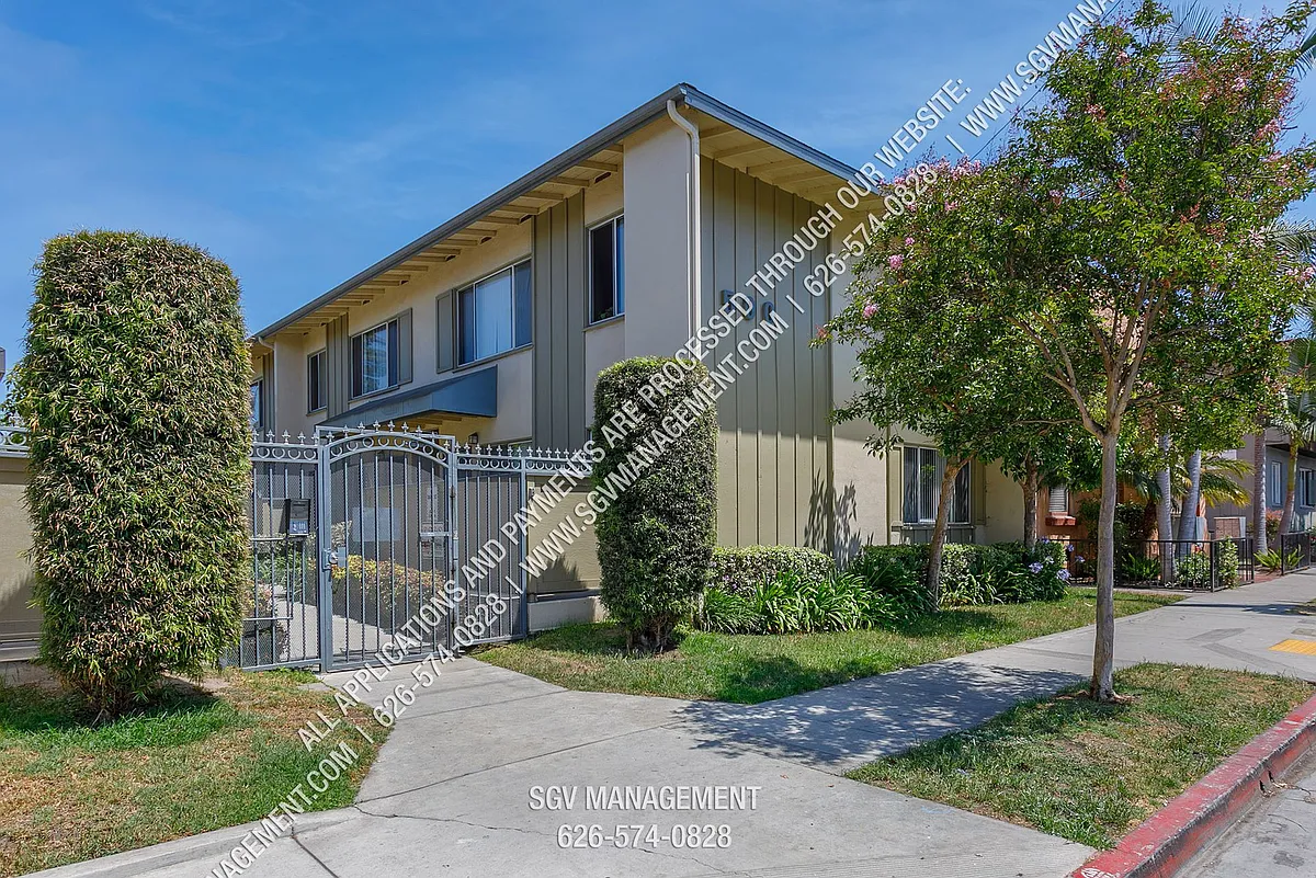 Building Photo - 500-502 Orange Ave