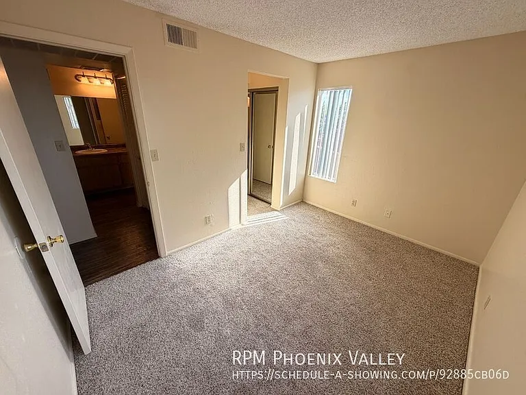 Parkside Apartments — Photo 43