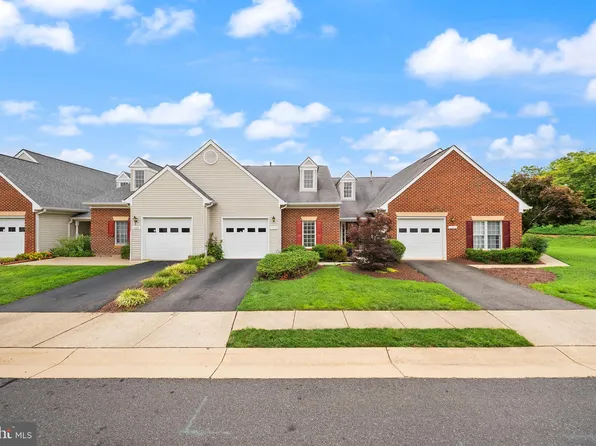11210 Silversmith Ln, Fredericksburg, VA 22407