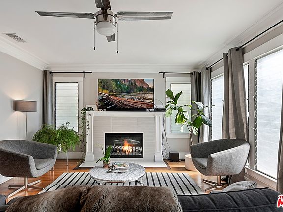 4th image of 4567 Rosewood Ave