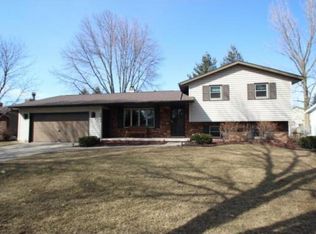 2982 Sandia Dr, Green Bay, WI 54313