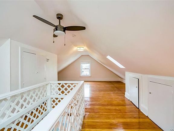 2nd image of 34 Linden St
