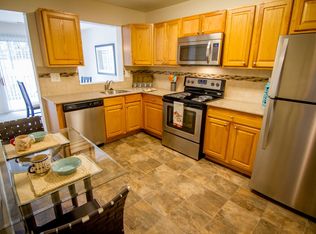 301 Charleston Grn #301, Malvern, PA 19355