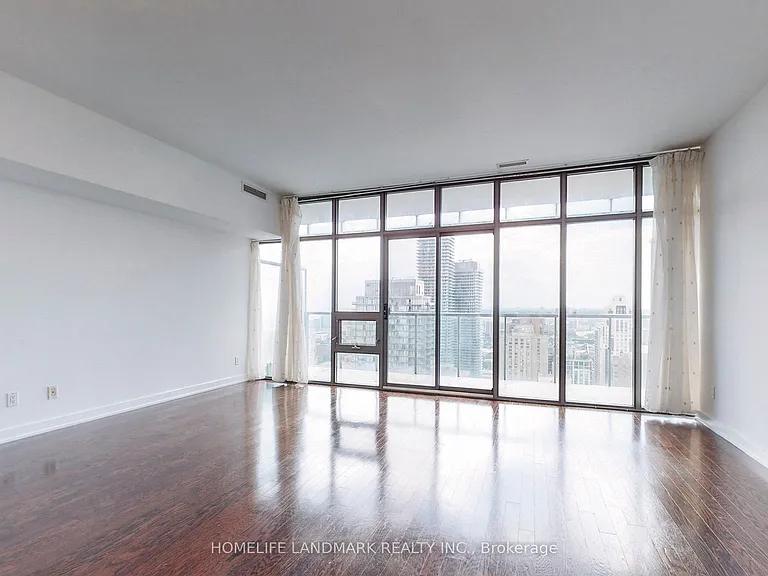 33 Charles St E #3406 — Photo 5