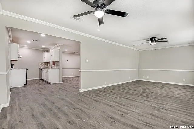 5230 Village Row — Photo 7