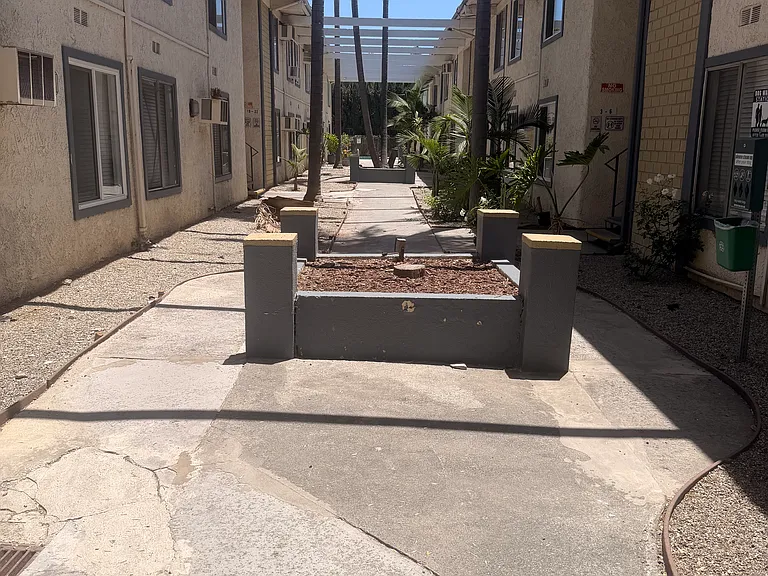20208 Leadwell St #31 — Photo 6