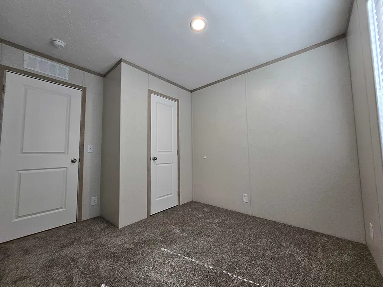 29800 Guilford Cir #209 — Photo 20