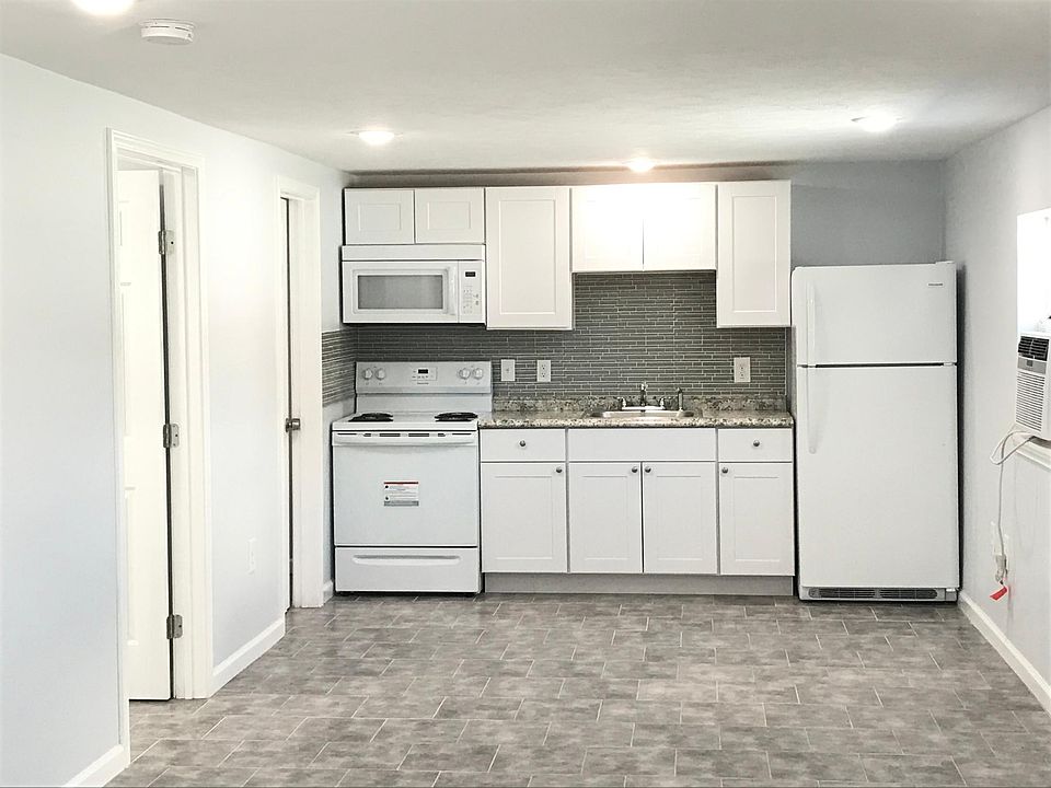 1st image of 1611 Main St #1-6