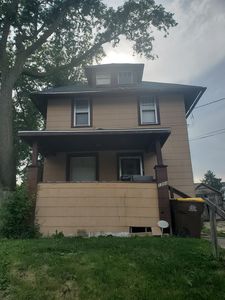 1208 S Fruit Ave, Freeport, IL, 61032