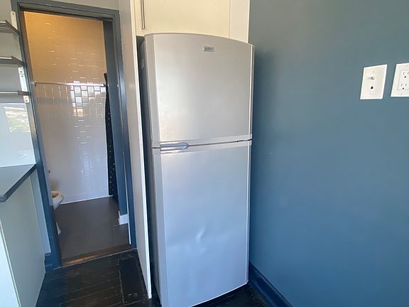 5th image of 2171 Logan Ave #8B