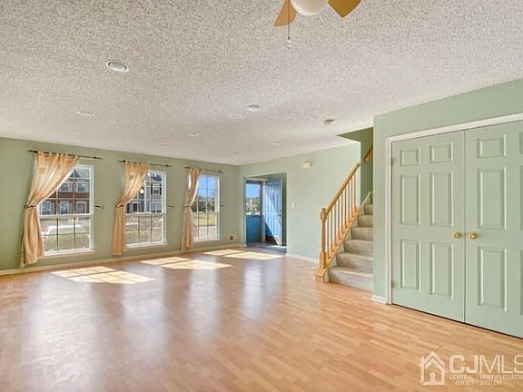 4th image of 46 De Leone Cir