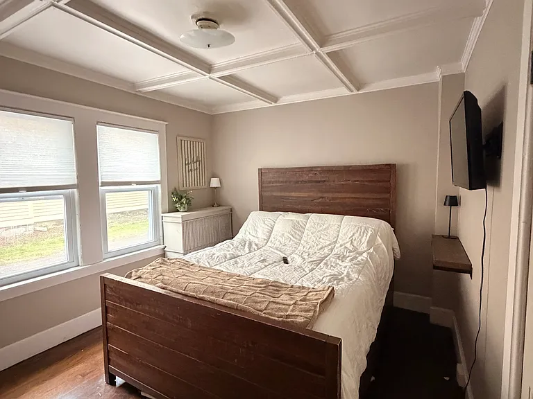 90 Lincoln Ave #1 — Photo 5