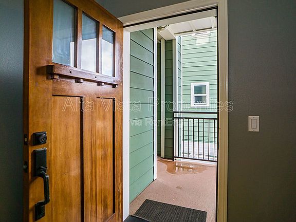 4th image of 3825 1st Ave Unit 219