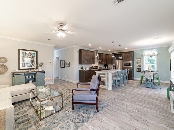 4th image of 646 Mickelson Way #2935