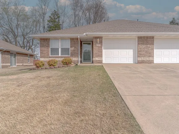 1533 Meadowhill Dr, Mountain Home, AR 72653