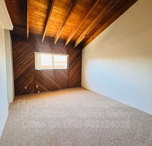 2325 7th Ave — Photo 4