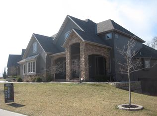 605 NE Greenview Dr, Blue Springs, MO 64029