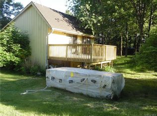 24 Laura Ln, Kiamesha Lake, NY 12751