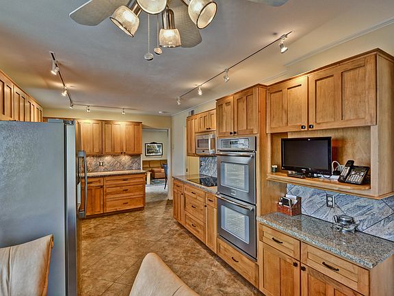 4th image of 10708 W El Capitan Cir