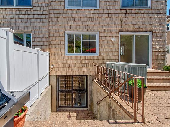 5th image of 1548 208th St
