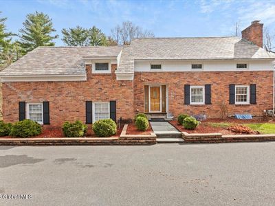 720 St David's Lane, Niskayuna, NY, 12309