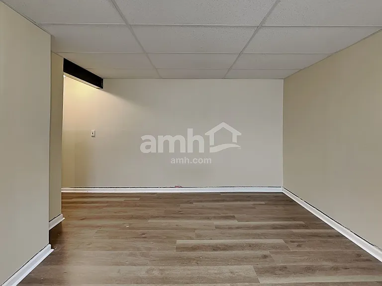 516 Longview St — Photo 19