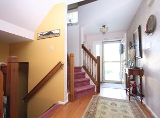 39 Smokey Run Dr, Berlin, NJ 08009