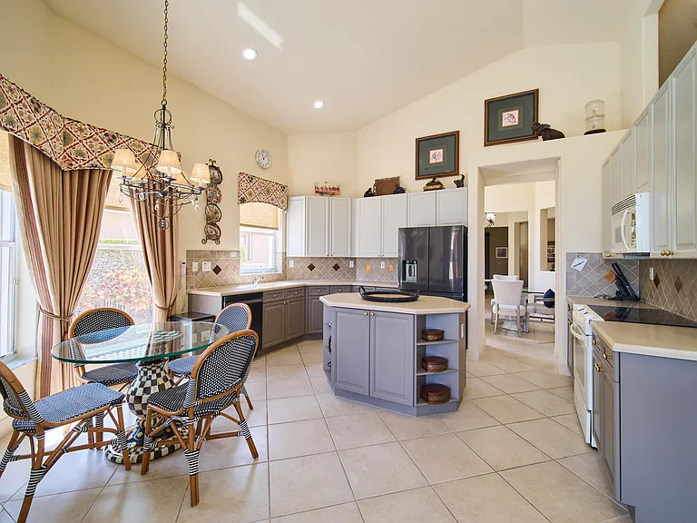 8282 Spyglass Dr — Photo 13