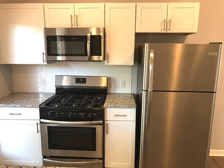 412 Hawley Ave #2 — Photo 5