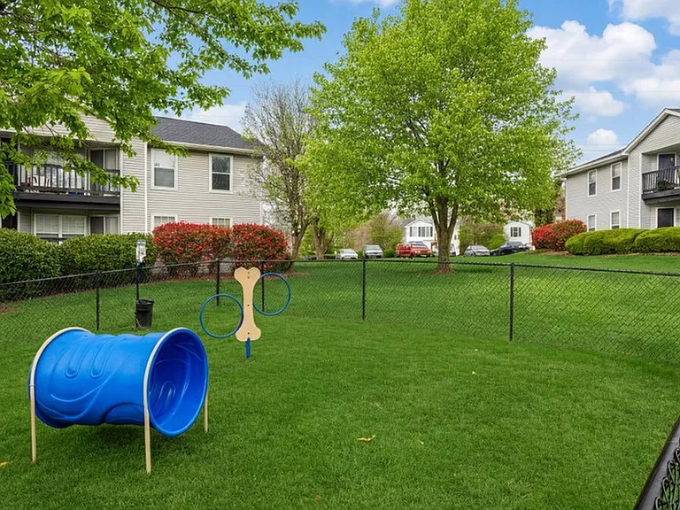 Pet-Friendly Perks at The Retreat at Stillmeadow Apartments