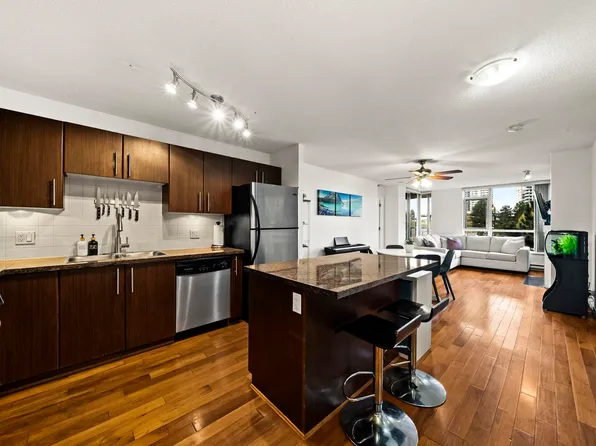 2088 Madison Ave #503, Burnaby, BC V5C 6T5